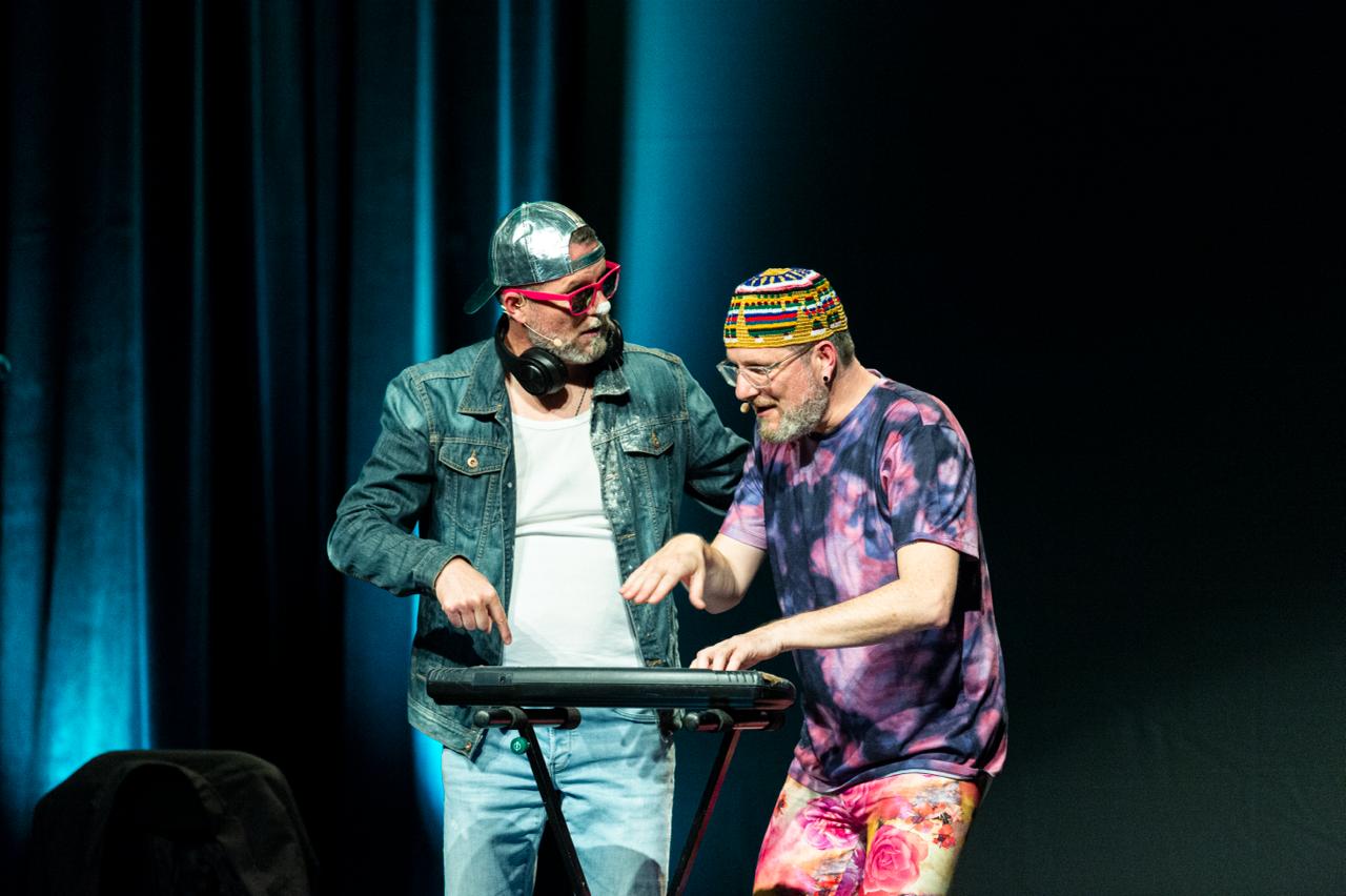 Die Zwillinge – Foto: Johannes Dietschi