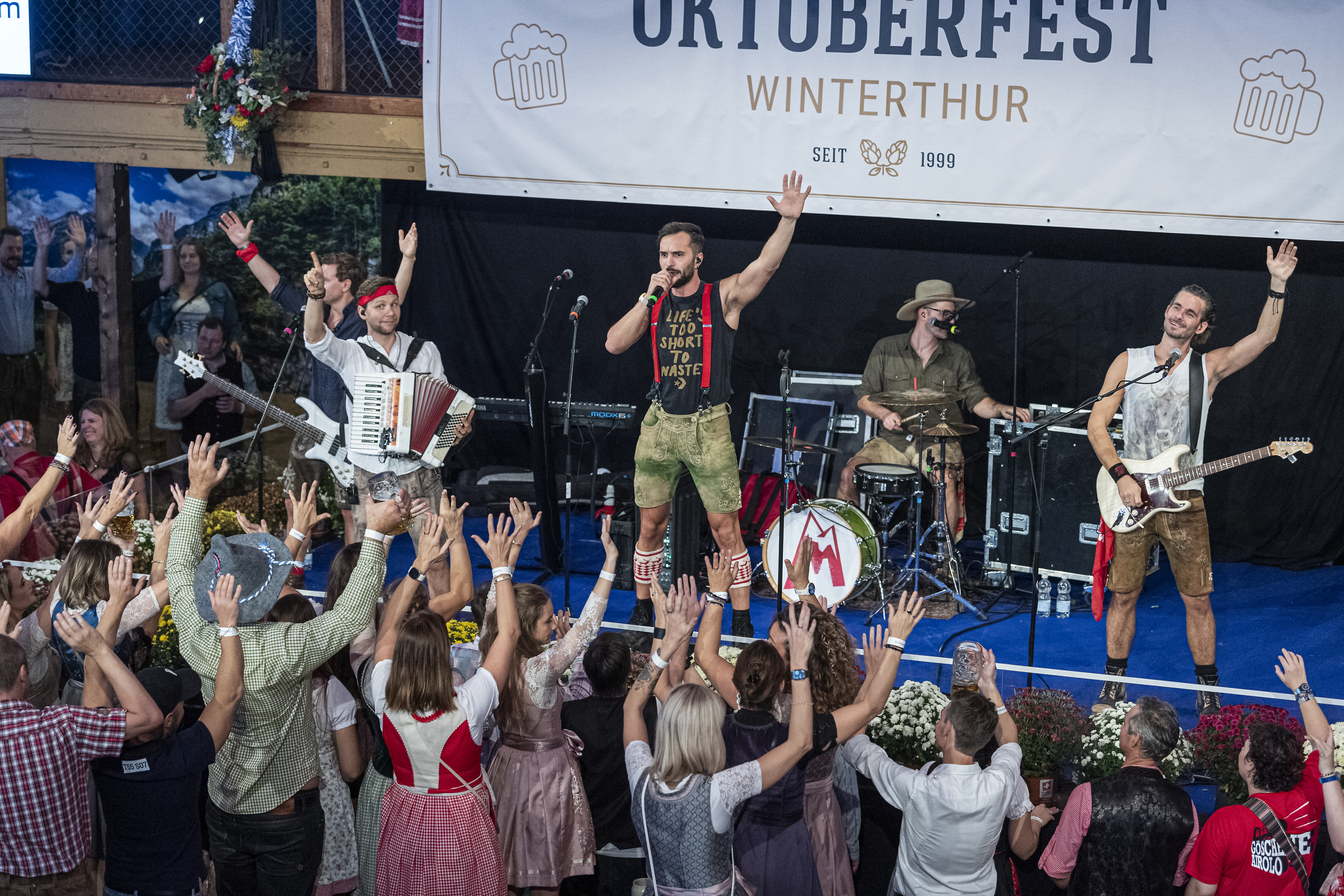Alpen-Rock im Flachland: Wie die Mountain Crew den Stadl in Winterthur zum Beben brachte
