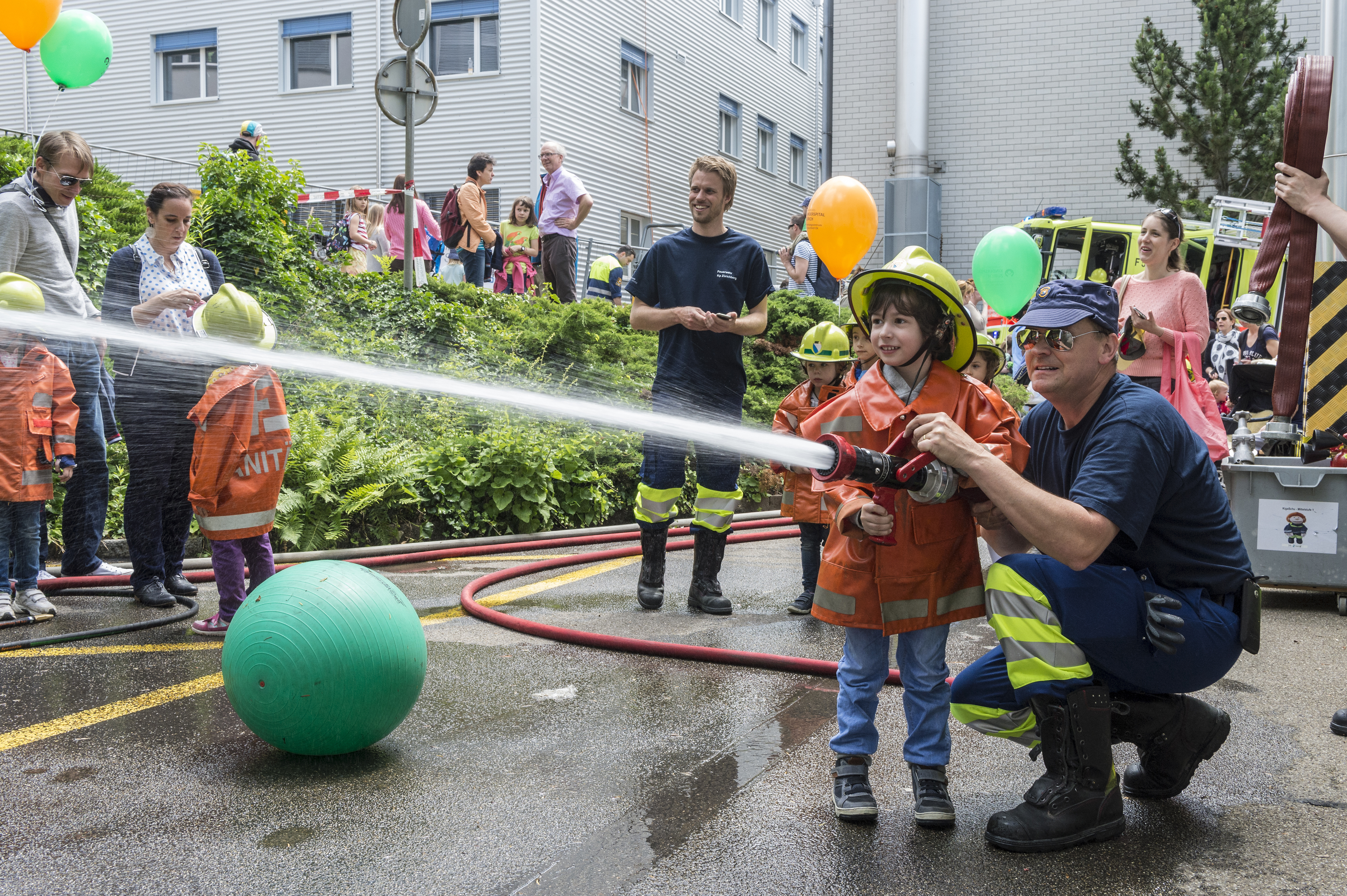 Die Feuerwehr im Einsatz beim Kinderspital Fest